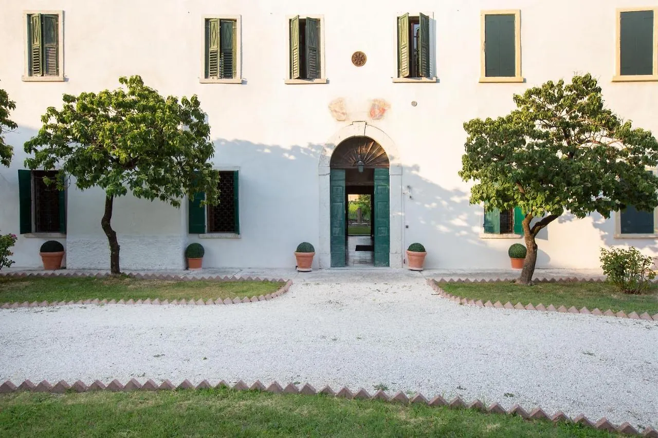 Villa Guarienti Valpolicella Fumane 0*,  Italia